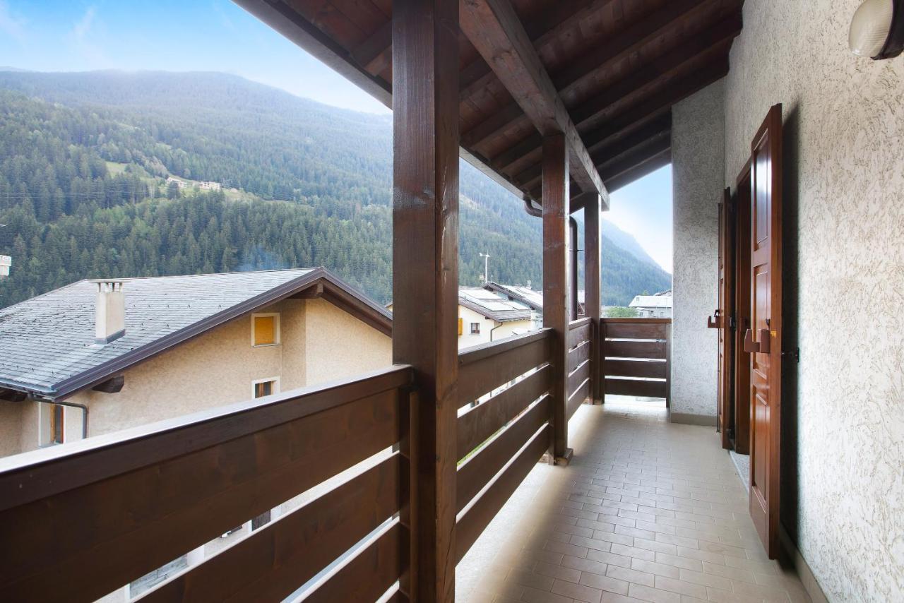 Mountain Chalet Close To Bormio Villa วัลดิซอตโต ภายนอก รูปภาพ